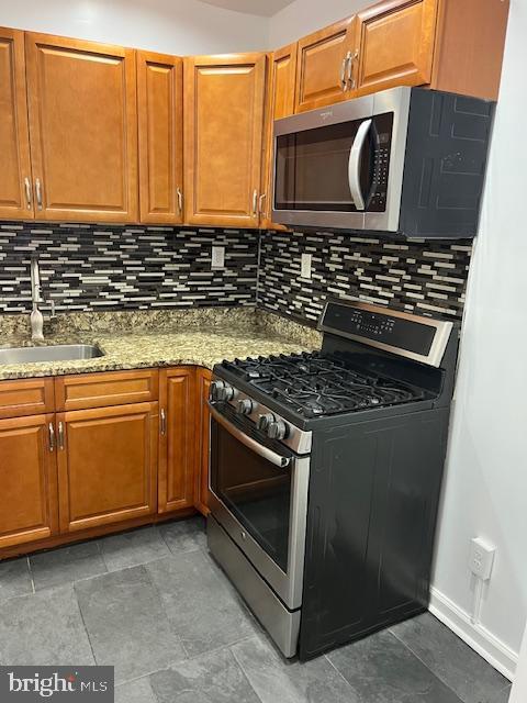 2614 W Arizona St in Philadelphia, PA - Building Photo - Building Photo