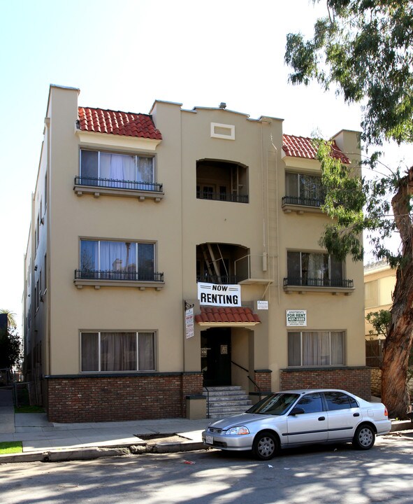 Whiting Arms Apartments in Long Beach, CA - Building Photo