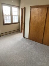 303 Park Ave, Unit Second Floor in Weehawken, NJ - Building Photo - Building Photo