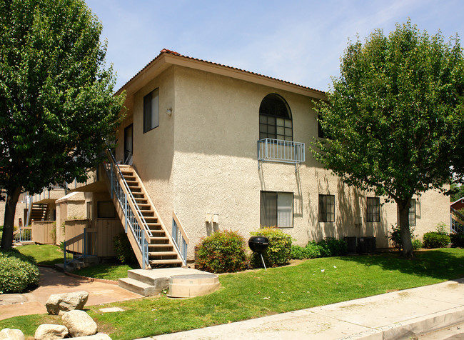 Acacia Garden in Fontana, CA - Building Photo - Building Photo