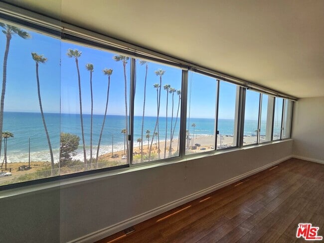 property at 17368 Sunset Blvd