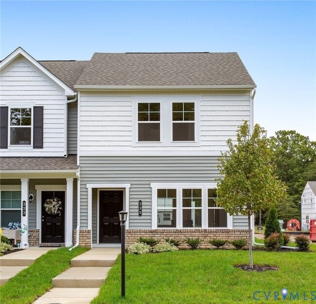 property at 225 Whiteside Rd