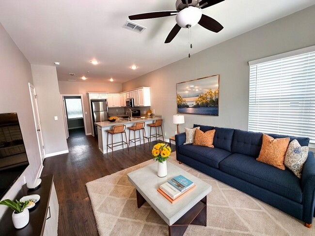 2276 Del Carmel Way, Unit 1503 in Tallahassee, FL - Foto de edificio - Building Photo