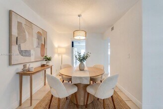 1450 NE 170th St in North Miami Beach, FL - Building Photo - Building Photo