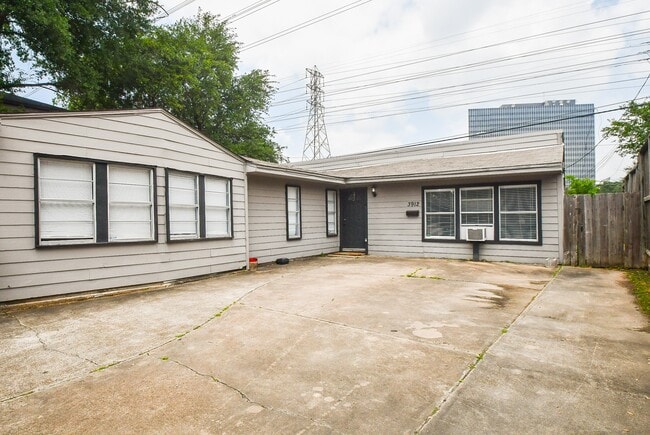 3912 Childress St in Houston, TX - Building Photo - Building Photo