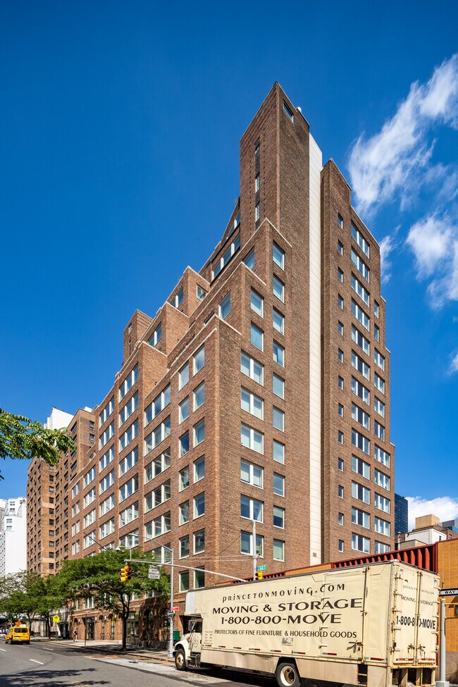 Kenton Place in New York, NY - Building Photo - Building Photo