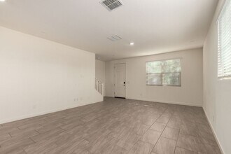 696 N Bay Dr in Gilbert, AZ - Building Photo - Building Photo