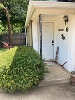 2401 Dartmouth St, Unit Studio apartment in Wichita Falls, TX - Building Photo