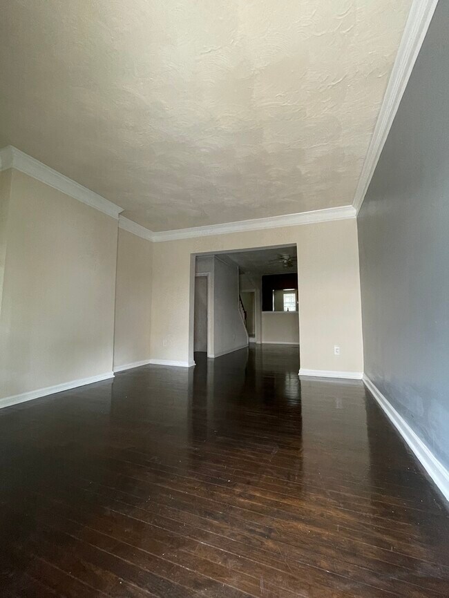 4525 Pennington Ave photo'