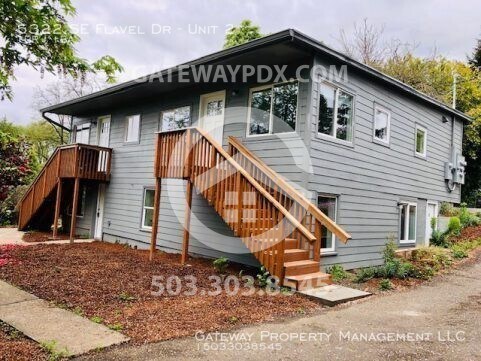 5322 SE Flavel Dr-Unit -Unit 2 in Portland, OR - Foto de edificio