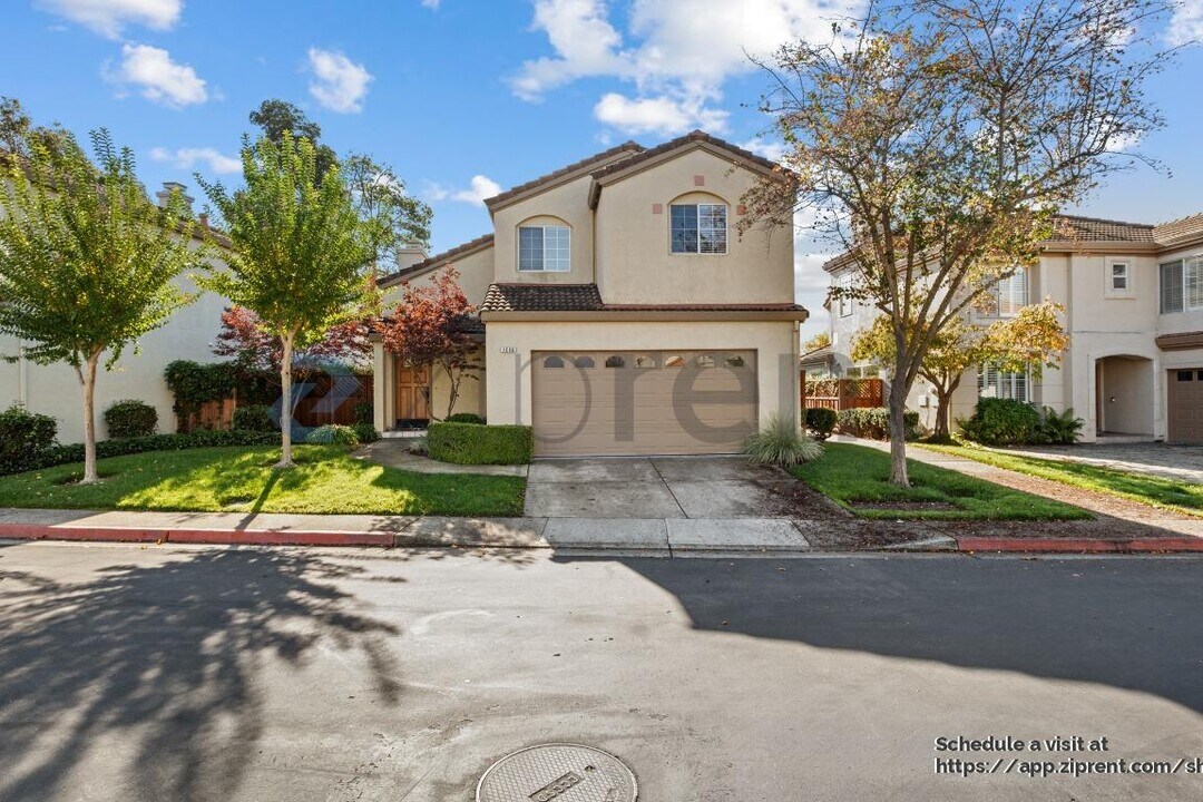 1088 Vista Pointe Cir in San Ramon, CA - Building Photo