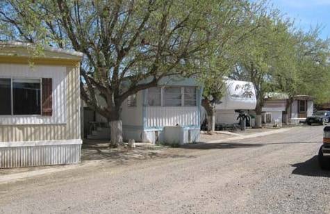 Tower Mobile Home Park in Safford, AZ - Foto de edificio