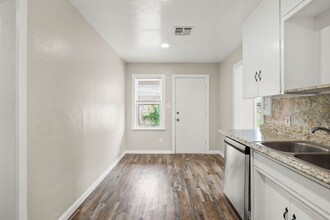 403 Babb Dr in Oklahoma City, OK - Foto de edificio - Building Photo