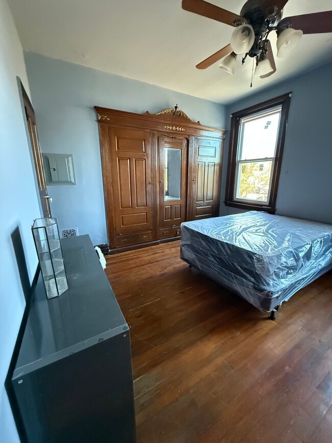 property at 1236 N Redfield St