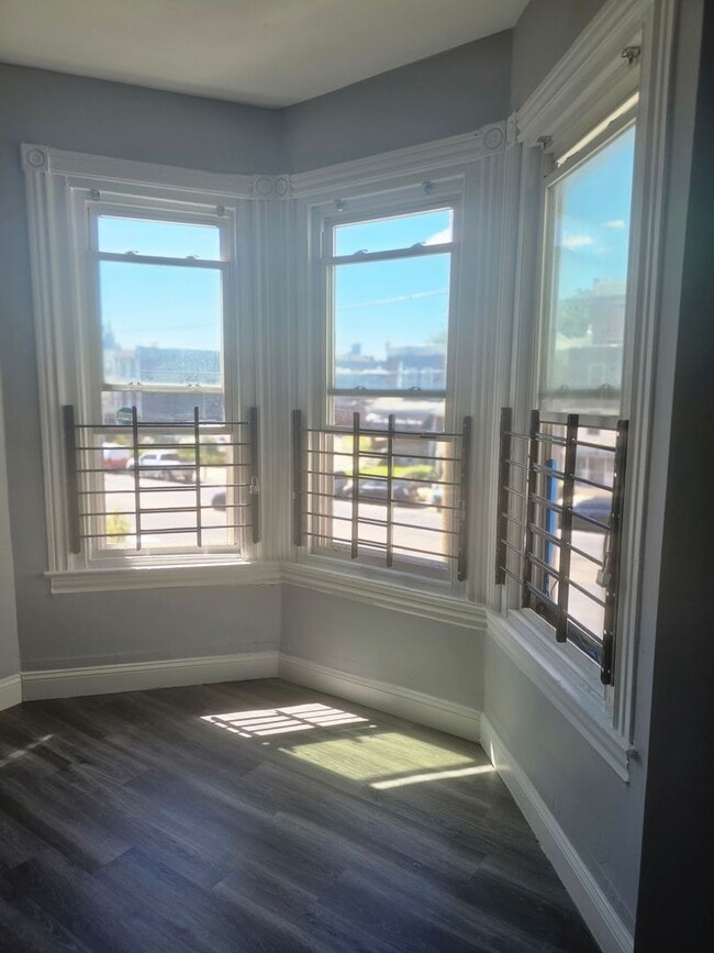 property at 527 N 63rd St