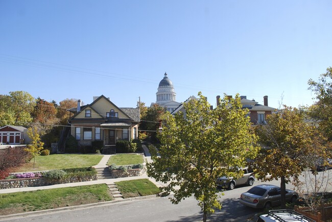 property at 371 N Main St