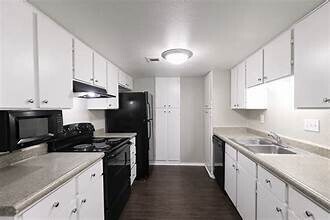 8100 N Mopac Expy, Unit 10-149 in Austin, TX - Building Photo - Building Photo