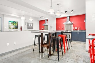 Wallingford Studios in Seattle, WA - Foto de edificio - Interior Photo