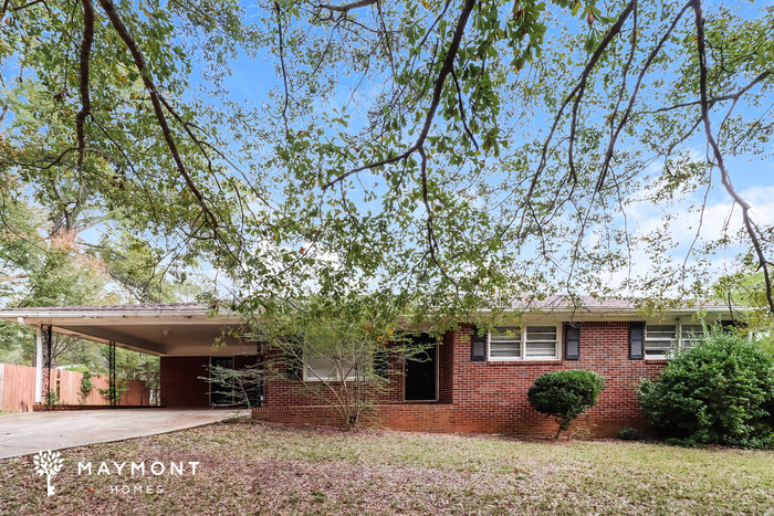 4731 Roberta Cir in Austell, GA - Foto de edificio