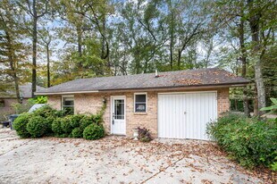 4724 Lake Point Ave in Baton Rouge, LA - Building Photo