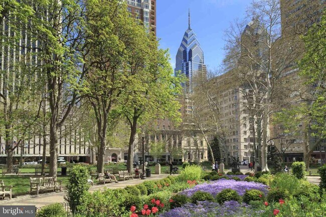1915 Panama St in Philadelphia, PA - Foto de edificio - Building Photo