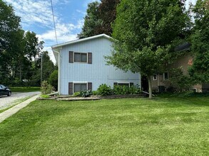 2912-2914 Oakland St in Ames, IA - Building Photo - Building Photo