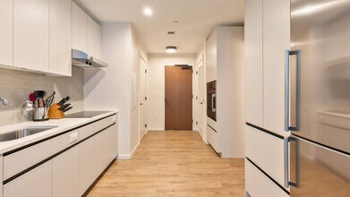 131 Seaport Blvd, Unit SI FL9-ID1389217P in Boston, MA - Foto de edificio - Building Photo