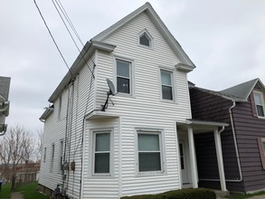 19 Union St in Geneva, NY - Building Photo - Building Photo