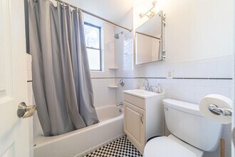 42 Van Wagenen Ave in Jersey City, NJ - Building Photo - Building Photo