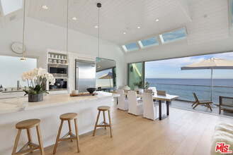 26502 Latigo Shore Dr in Malibu, CA - Building Photo - Building Photo