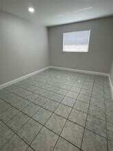 511 W Kalmia Dr in West Palm Beach, FL - Building Photo - Building Photo