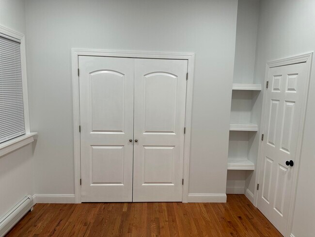 81 W 54th St in Bayonne, NJ - Building Photo - Building Photo