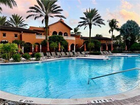 9126 Chula Vista St in Naples, FL - Building Photo