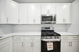 155 Wellington Hill St, Unit 3 in Boston, MA - Building Photo - Building Photo