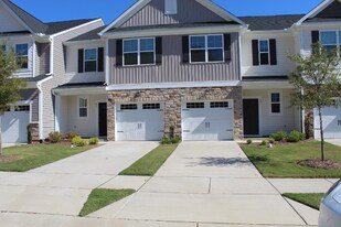 67 Village Edge Dr in Lillington, NC - Building Photo