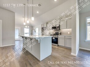 1117 SW 139th Ter in Oklahoma City, OK - Building Photo - Building Photo
