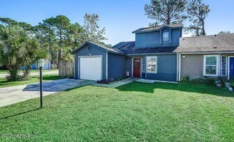 11766 White Horse Rd in Jacksonville, FL - Building Photo