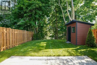 6 Henrietta St in St Catharines, ON - Building Photo - Building Photo