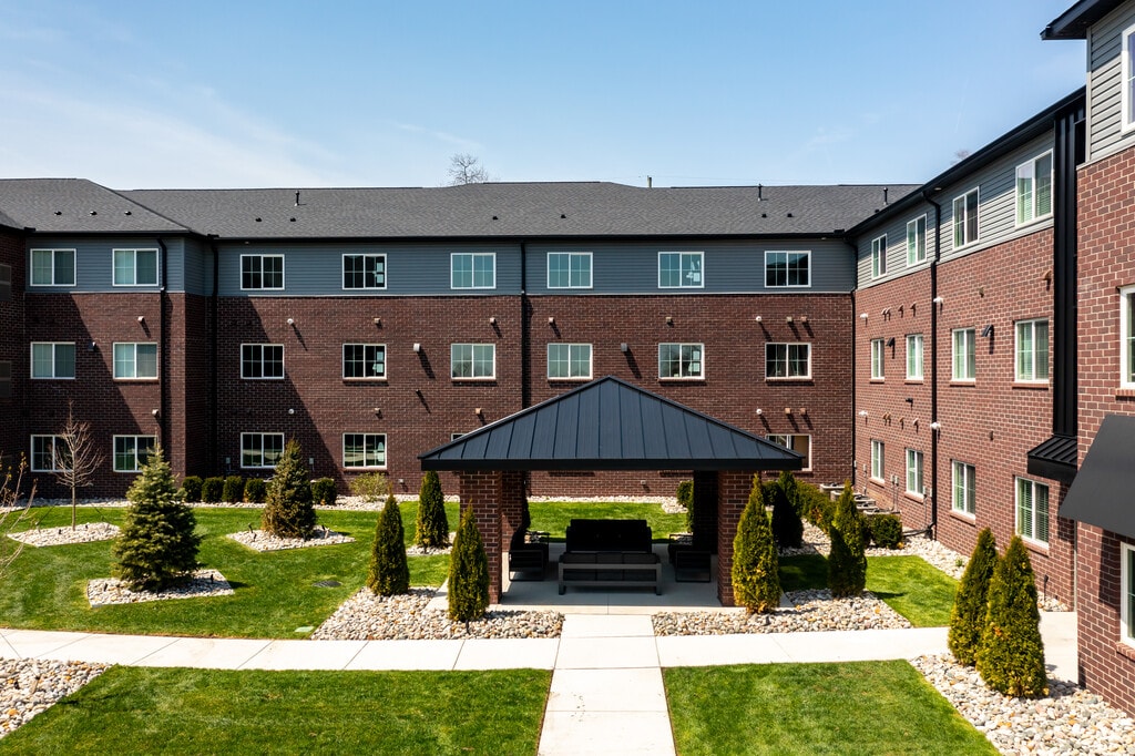The Residence at Chesterfield Corners Apartments in Chesterfield, MI