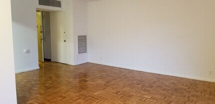 29 Gardner Rd, Unit 7 in Brookline, MA - Building Photo - Building Photo