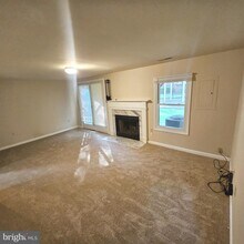 1509 Templeton Pl in Rockville, MD - Building Photo - Building Photo