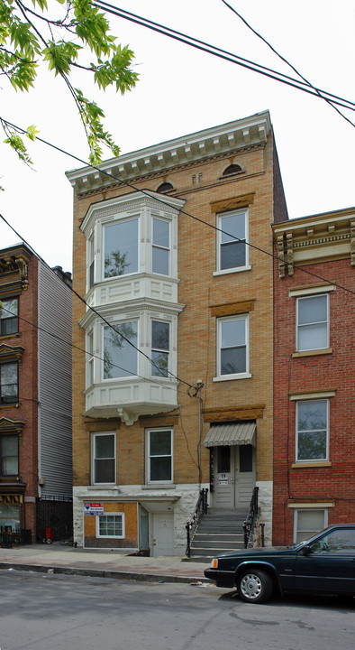 71 Grand St in Albany, NY - Building Photo