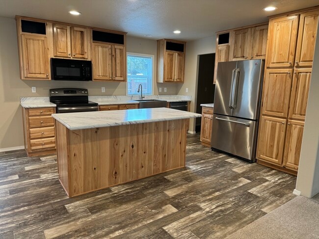 4741 Treewood Ct in Florence, OR - Building Photo - Building Photo