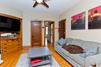 3746 N Hermitage Ave-Unit -3 in Chicago, IL - Building Photo - Building Photo