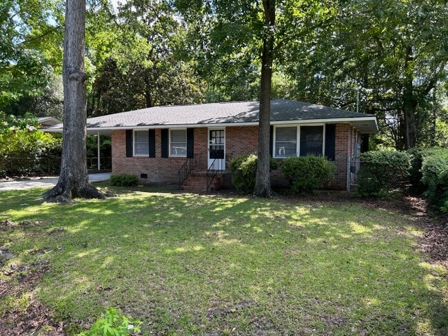 property at 725 W Sherwood Dr