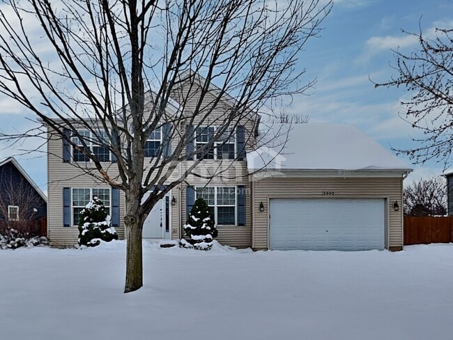 property at 2302 High Ridge Ln