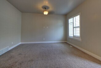 14447 S Quiet Shade Dr in Herriman, UT - Building Photo - Building Photo