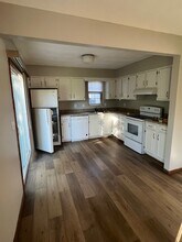 7403 Mapleleaf Blvd in Columbus, OH - Foto de edificio - Building Photo