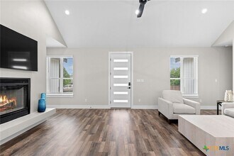 2204 Magnolia Dr in Round Rock, TX - Building Photo - Building Photo