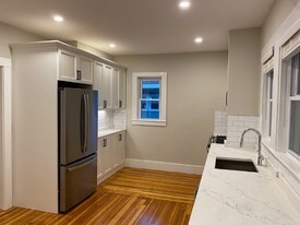 26 Playstead Rd, Unit #2 in Newton, MA - Building Photo